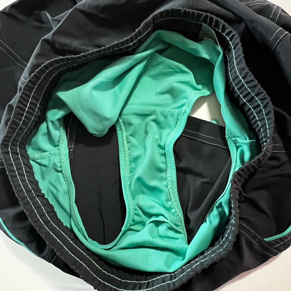 Free Country swim skirt. Good condition. Size M 8/10 charcoal gray and turquoise - Picture 6 of 8